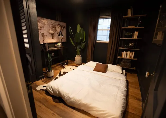 Moody Dream | King + Garage + Netflix Holiday home